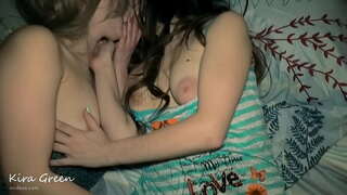 Mein Mann fickt meine heiße Schritt Schwester 3some Amateur Sex Blowjob, girls kissing, Pussy zum Mund, Abspritzen im Mund, Sharing cum und Riesige Abspritzen, 2 Mädchen 1 Kerl heiße paar fucking ffm