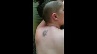 ���ាពយស្ម័ត្តស្រីរបស់នាងទទួលបានសត្វលានិង pussy ពោរពេញជាងនិងជា