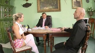 ���ੋ ਕਾਮੋਤੇਜਤ ਅਧਿਆਪਕ ਨੂੰ ਸਜ਼ਾ ਸ਼ੈਤਾਨ ਕਾਲਜ ਸੋਹਣੀ ਕੁੜੀ Mia ਲਿਓਨ ਨਾਲ ਵੱਡੇ juggers