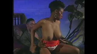 Black guy licks milf pussy ebony babe agus fucks i doggy style air an cathraiche